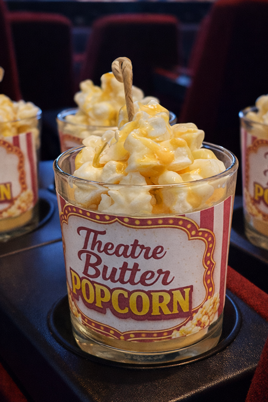 Popcorn candle - Fragrance of Elegance